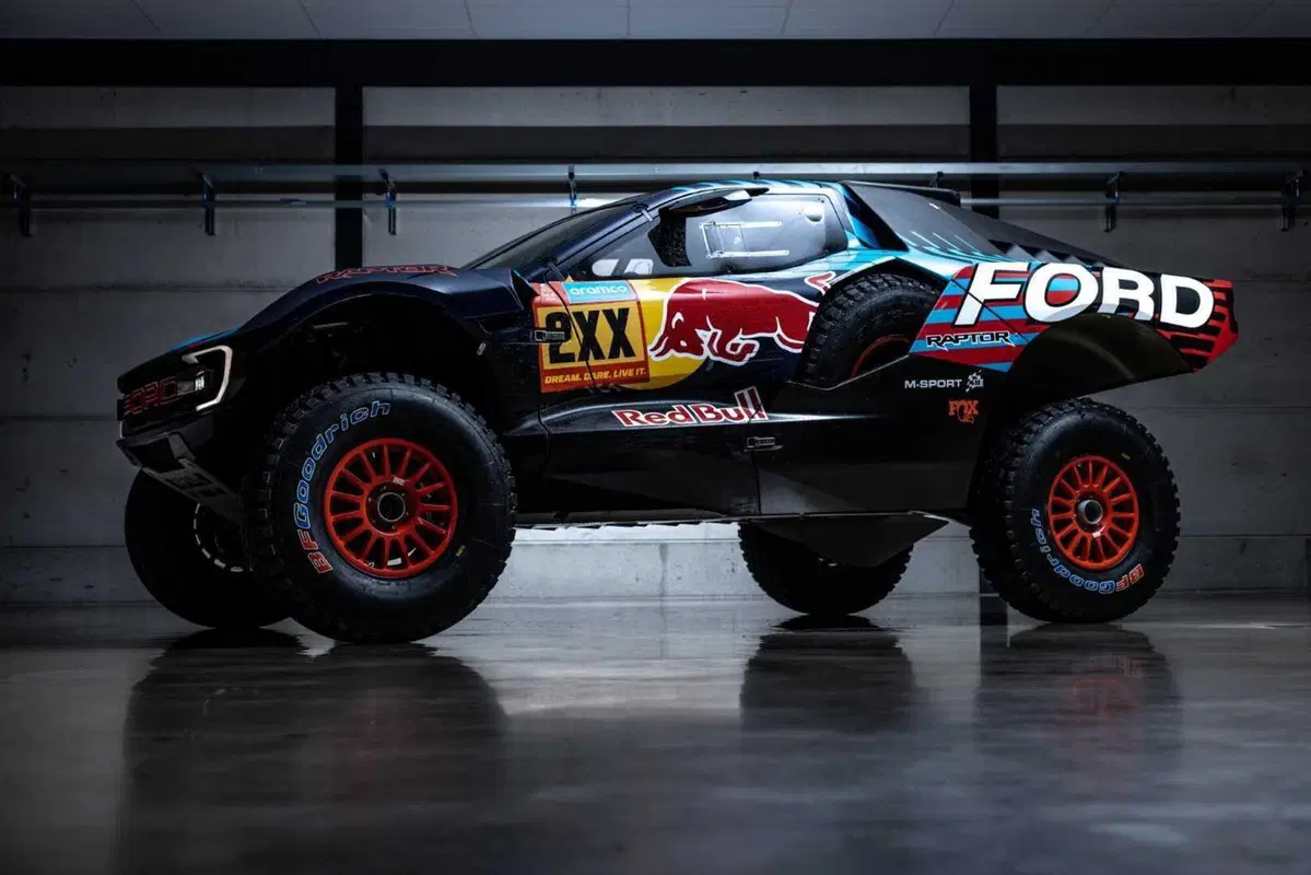 Dakar 2025. Svelato il “rapace” di Ford. Raptor T1+ (27)