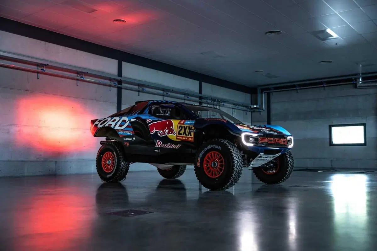 Dakar 2025. Svelato il “rapace” di Ford. Raptor T1+ (30)