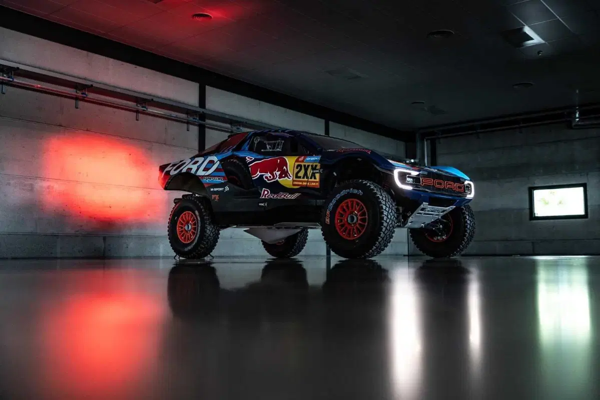Dakar 2025. Svelato il “rapace” di Ford. Raptor T1+ (31)