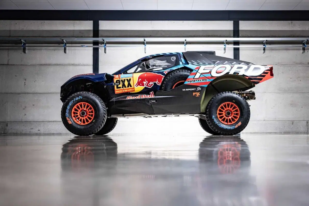 Dakar 2025. Svelato il “rapace” di Ford. Raptor T1+ (32)