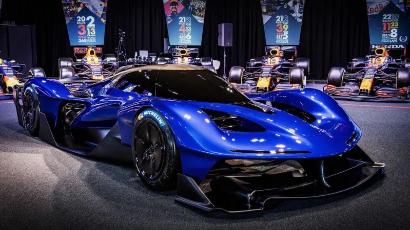 Red Bull RB17, l'hypercar di Adrian Newey svelata a Goodwood