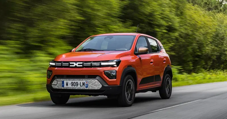 Dacia Spring 2024: design e caratteristiche tecniche dell'elettrica pi&ugrave; economica che c'&egrave;   