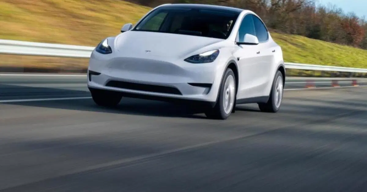 Tesla: arriva l'aiutino alla batteria della Model Y, per&ograve; a pagamento