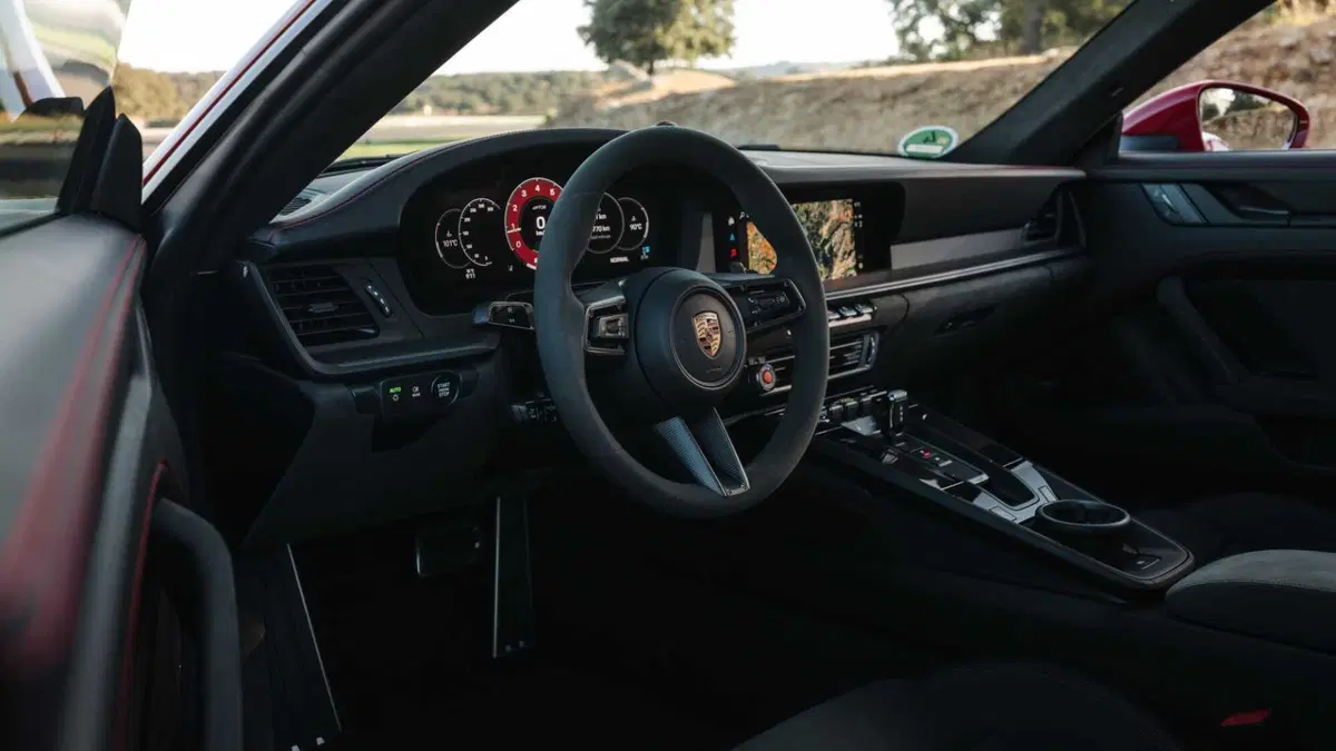 Porsche 911 Coupé 3.6 Carrera 4 GTS auto 2p.ti (7)