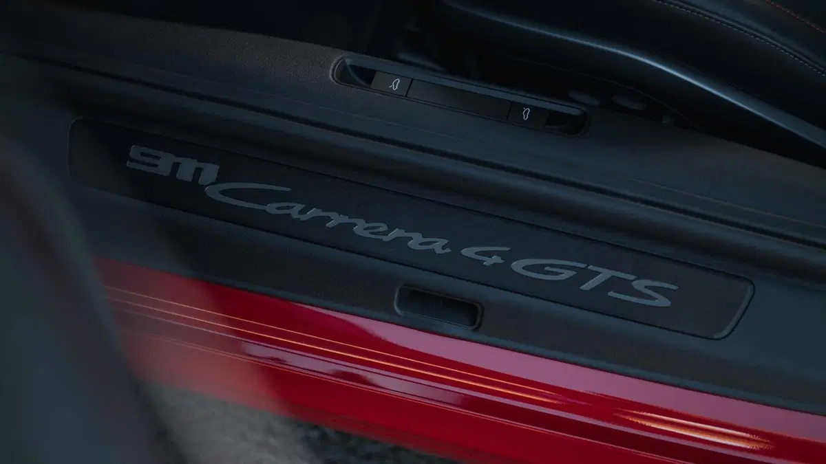 Porsche 911 Coupé 3.6 Carrera 4 GTS auto 2p.ti (17)