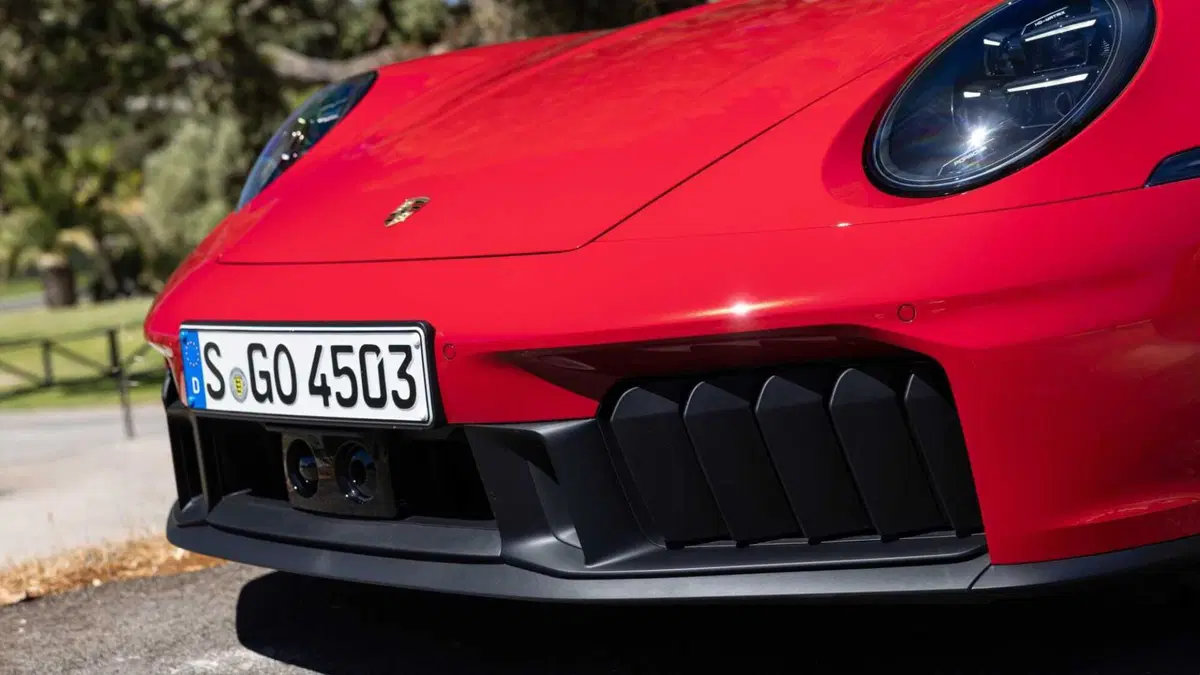 Porsche 911 Cabrio Targa 3.6 4 GTS auto (13)