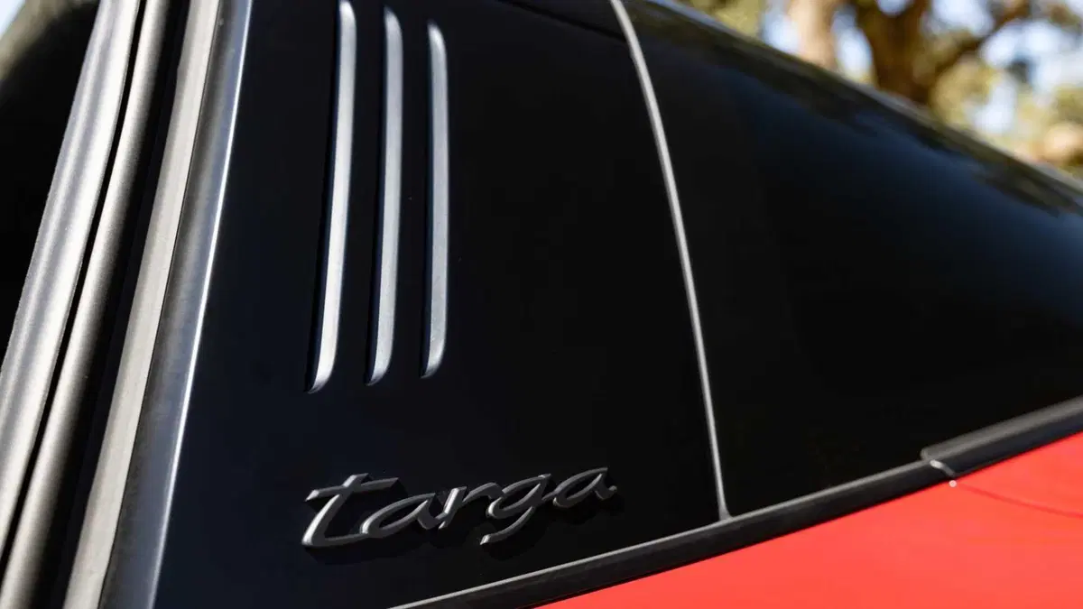 Porsche 911 Cabrio Targa 3.6 4 GTS auto (17)