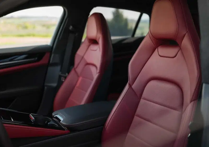 Porsche Panamera (2023-->>) (10)