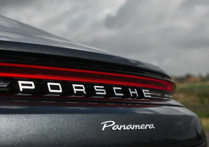 Porsche Panamera (2023-->>) (14)