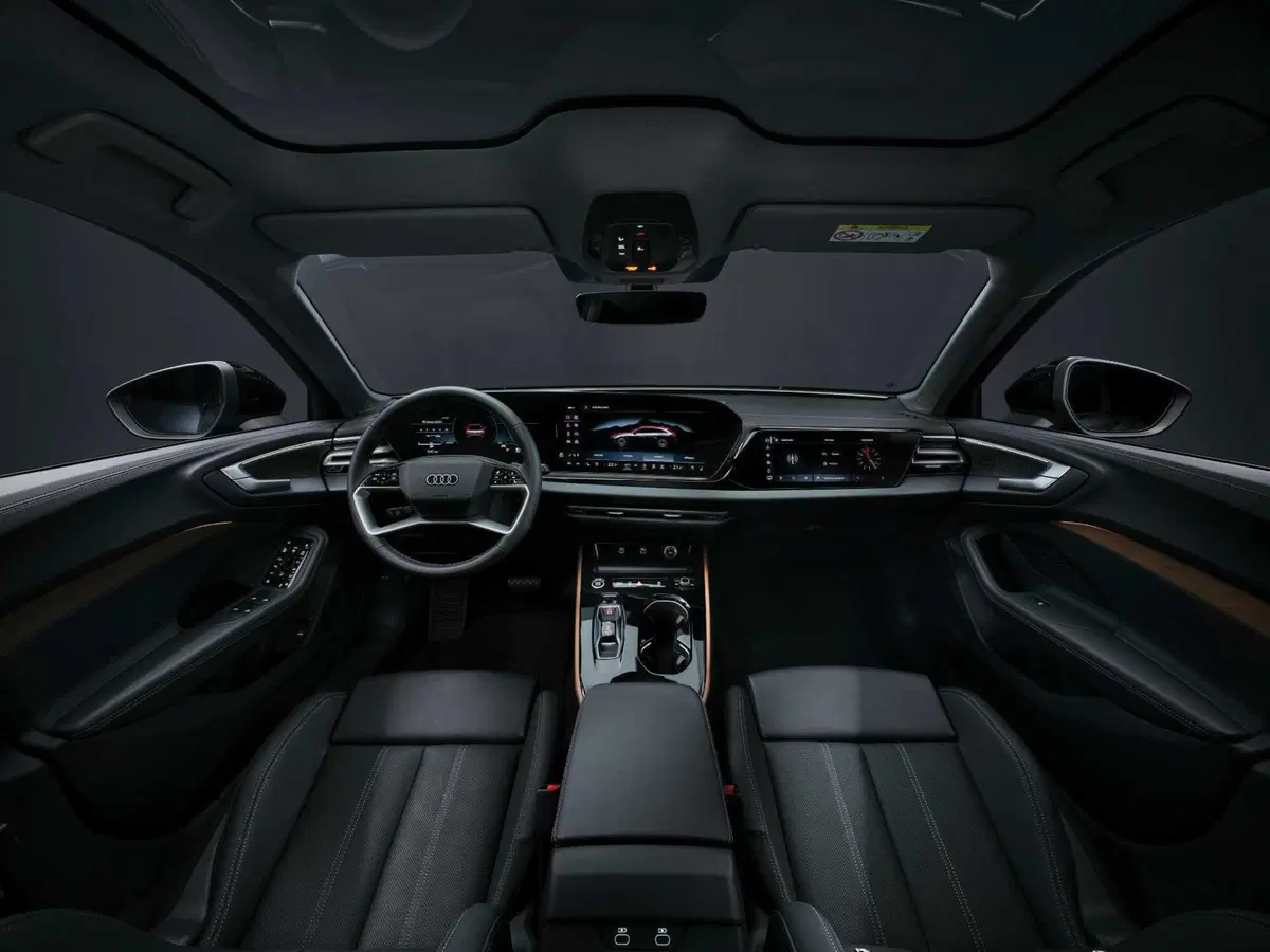 Audi: la nuova A5 sembra disegnata dall'AI (era meglio la A4?) (6)