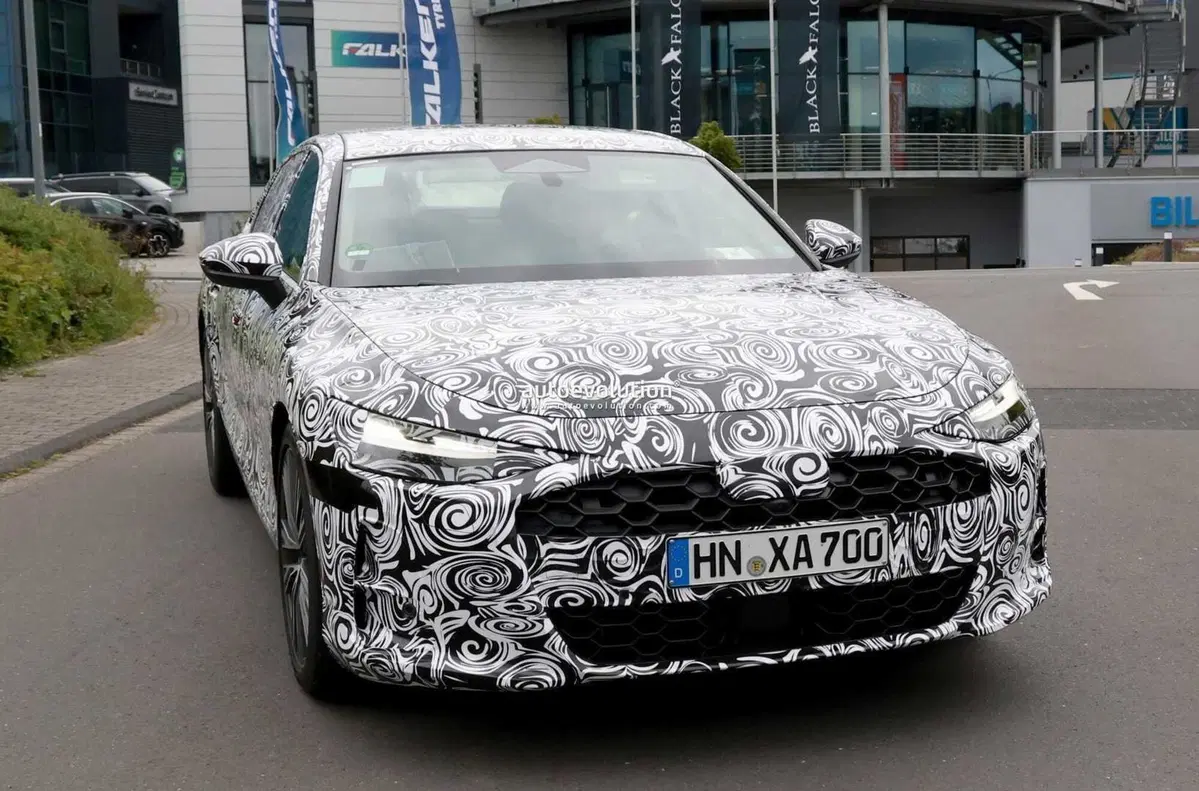 Audi: la A7 ricostruita in un render da foto spia (2)