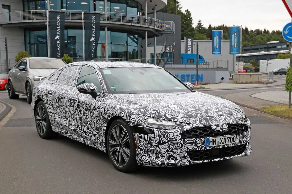 Audi: la A7 ricostruita in un render da foto spia (5)