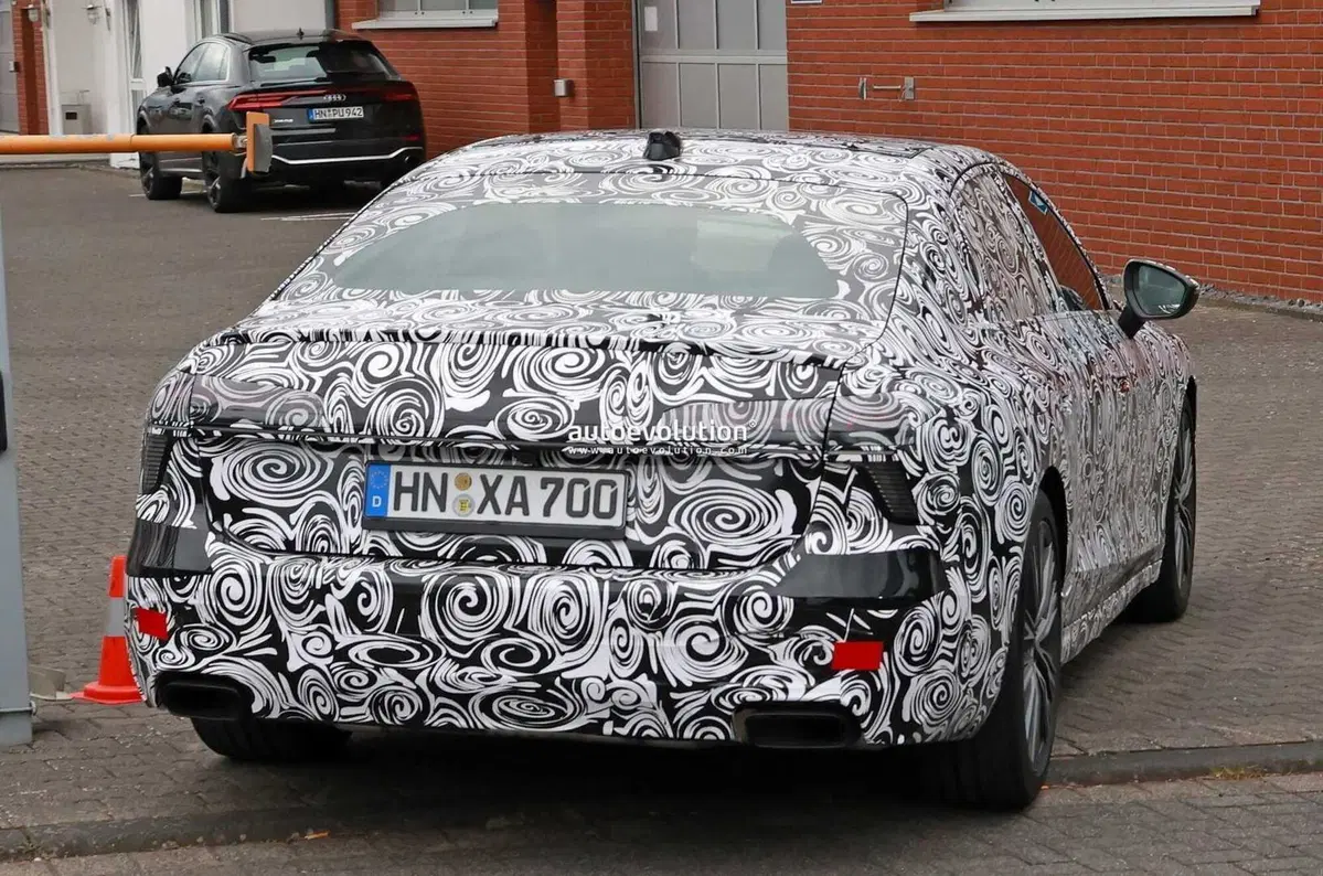Audi: la A7 ricostruita in un render da foto spia (6)