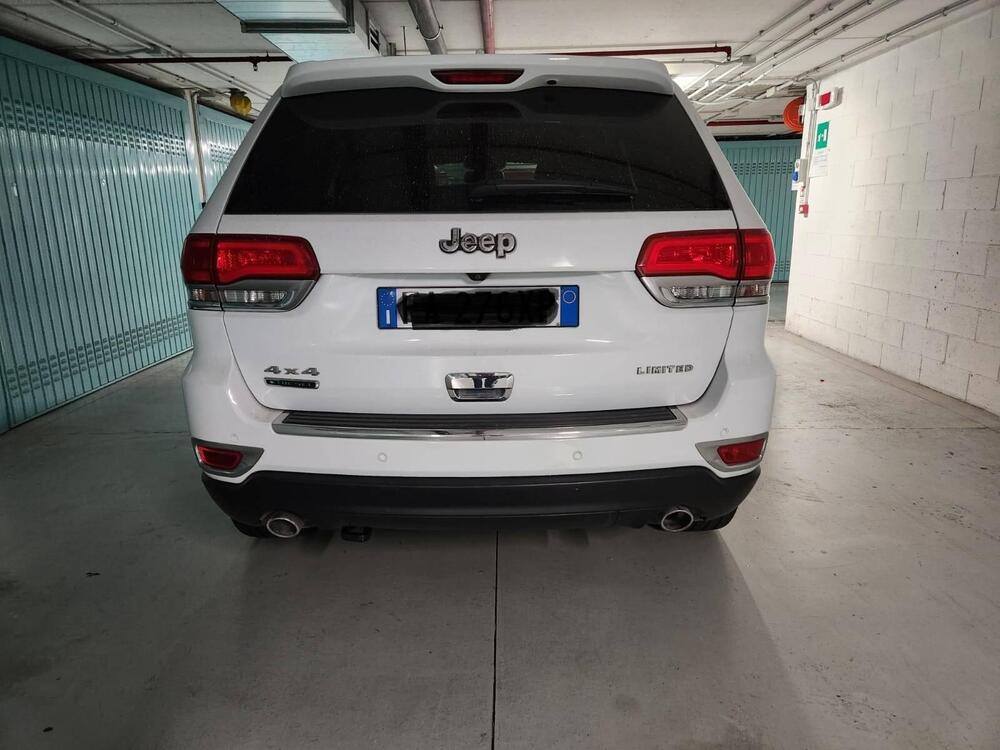 Jeep Grand Cherokee usata a Genova (8)