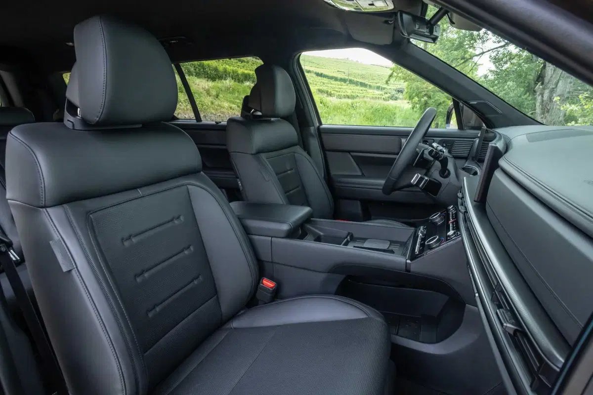 Hyundai Santa Fe Hybrid 2024: prezzi, allestimenti e scheda tecnica  (24)