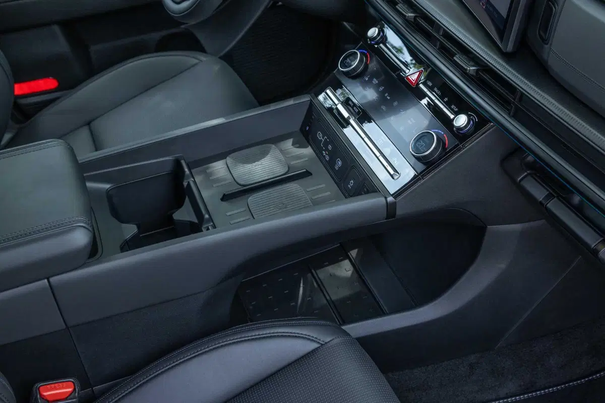 Hyundai Santa Fe Hybrid 2024: prezzi, allestimenti e scheda tecnica  (25)