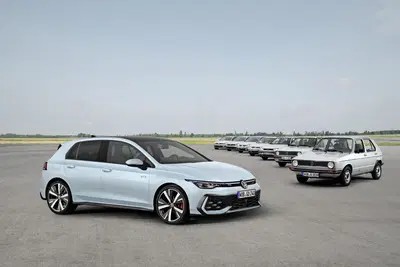 Nuova Volkswagen Golf: motorizzazioni, allestimenti e optional. [Guida all&rsquo;acquisto e VIDEO]