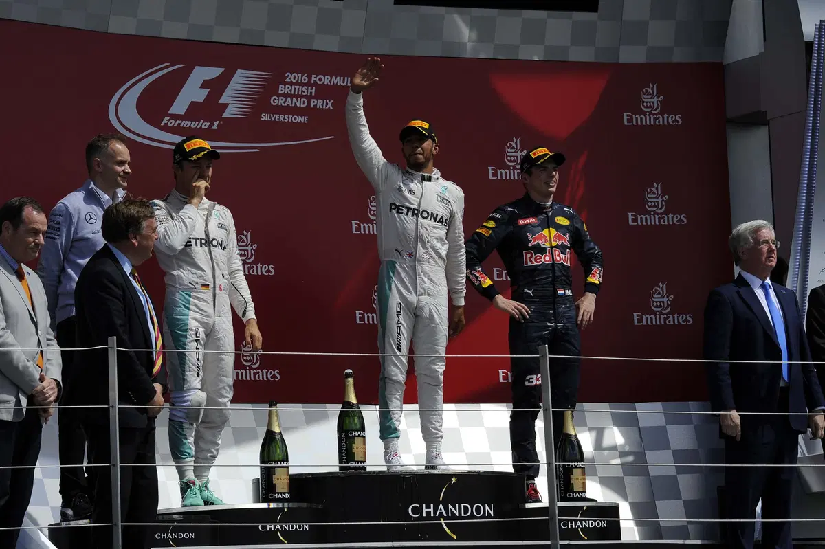 F1, Gp Gran Bretagna 2016: vince Hamilton (16)