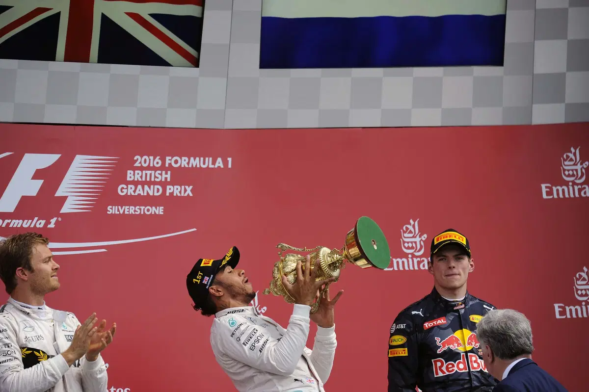 F1, Gp Gran Bretagna 2016: vince Hamilton (20)