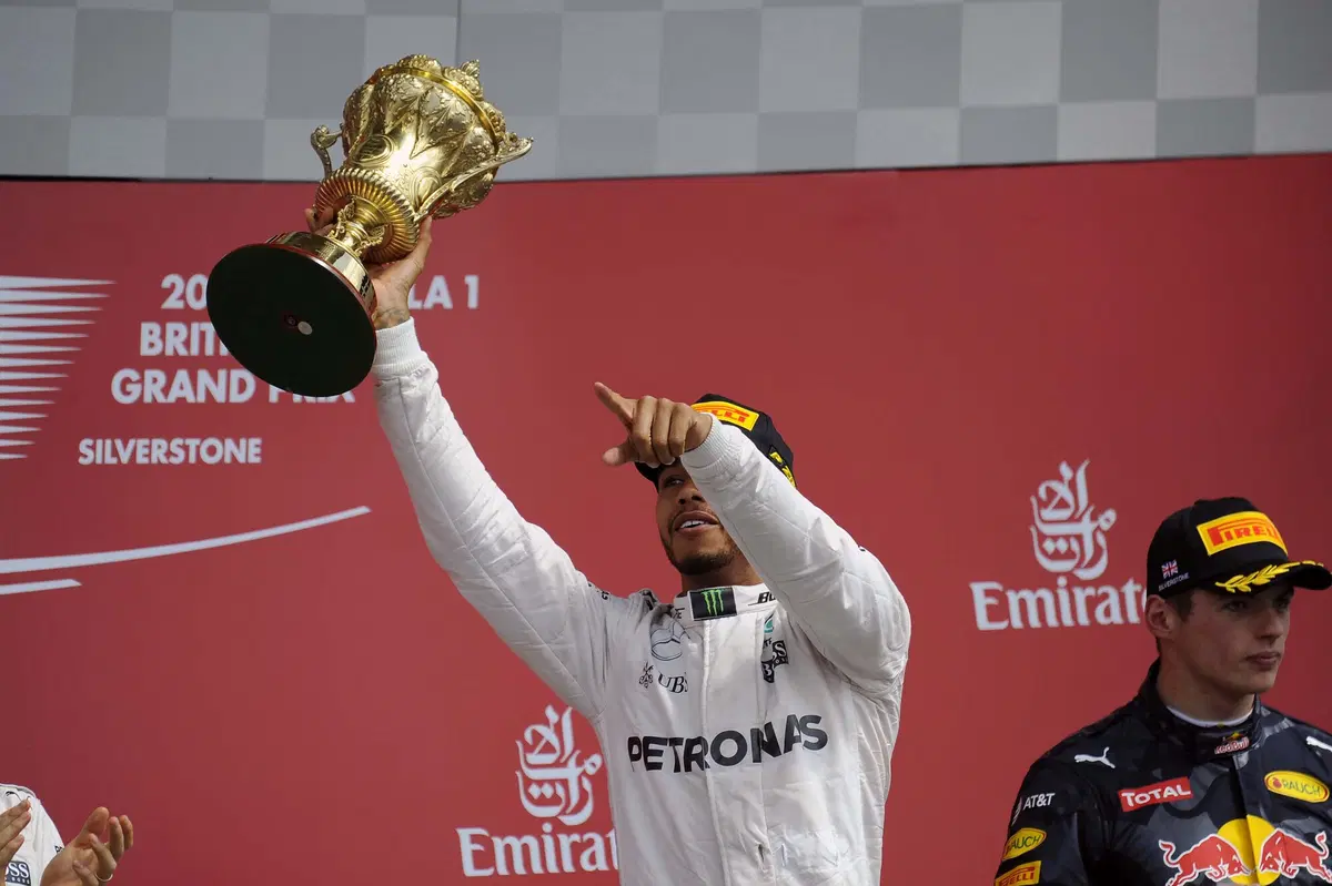 F1, Gp Gran Bretagna 2016: vince Hamilton (21)