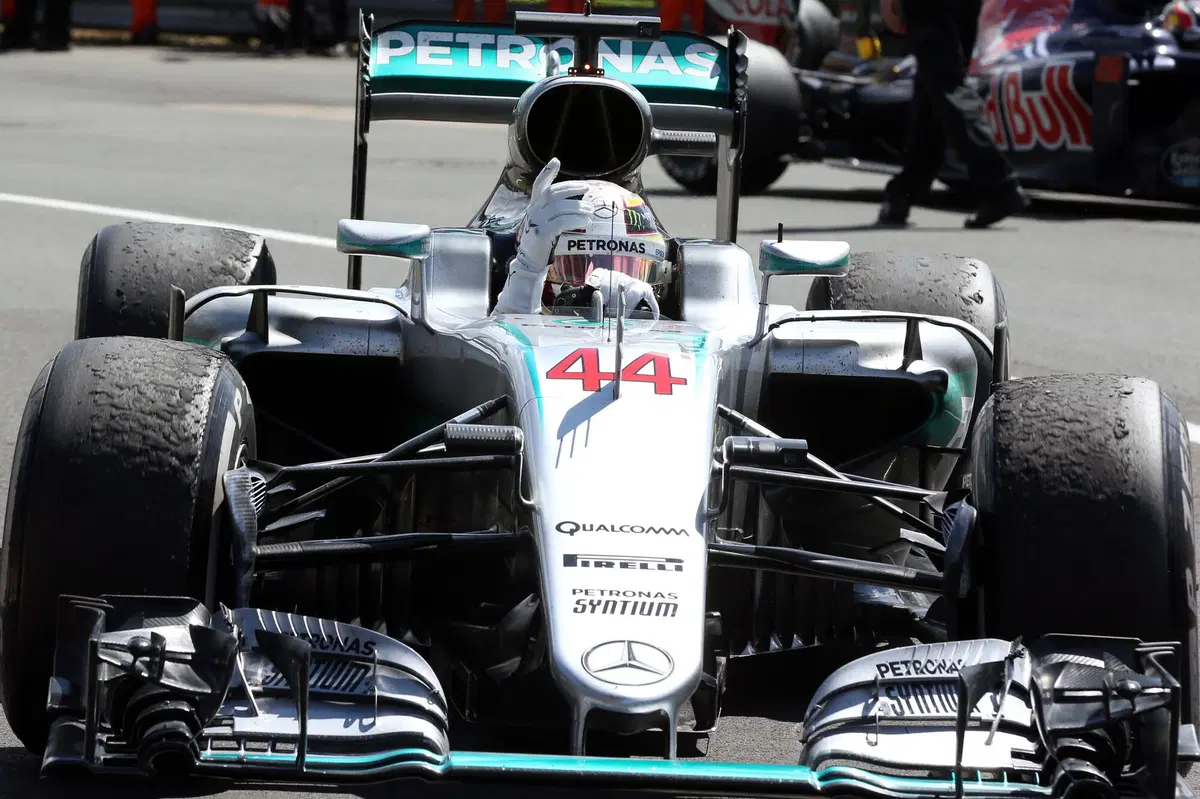 F1, Gp Gran Bretagna 2016: vince Hamilton (40)