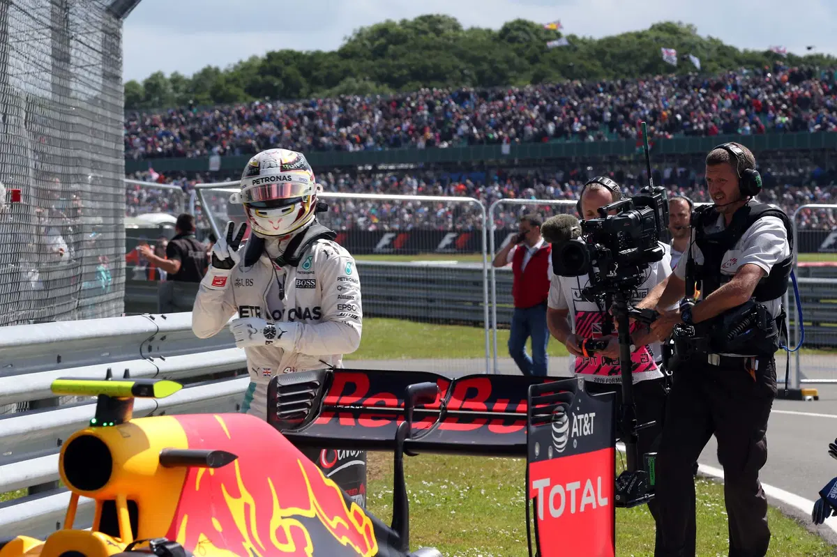 F1, Gp Gran Bretagna 2016: vince Hamilton (49)