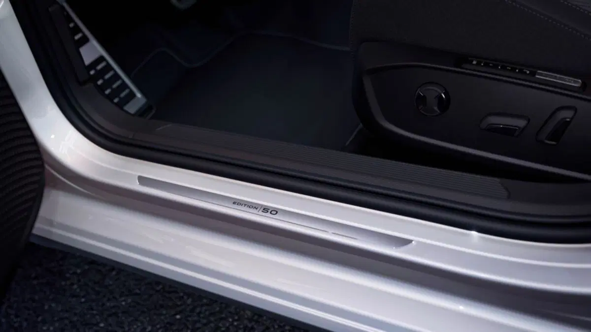 Nuova Volkswagen Golf: motorizzazioni, allestimenti e optional. [Guida all’acquisto e VIDEO] (38)
