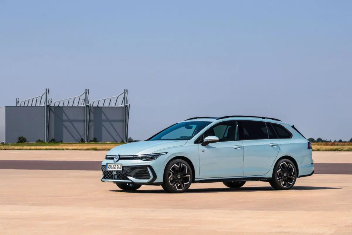 Nuova Volkswagen Golf: motorizzazioni, allestimenti e optional. [Guida all’acquisto] (42)