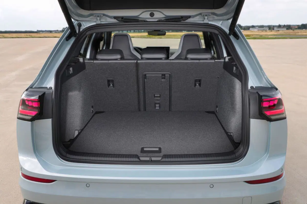 Nuova Volkswagen Golf: motorizzazioni, allestimenti e optional. [Guida all’acquisto] (51)
