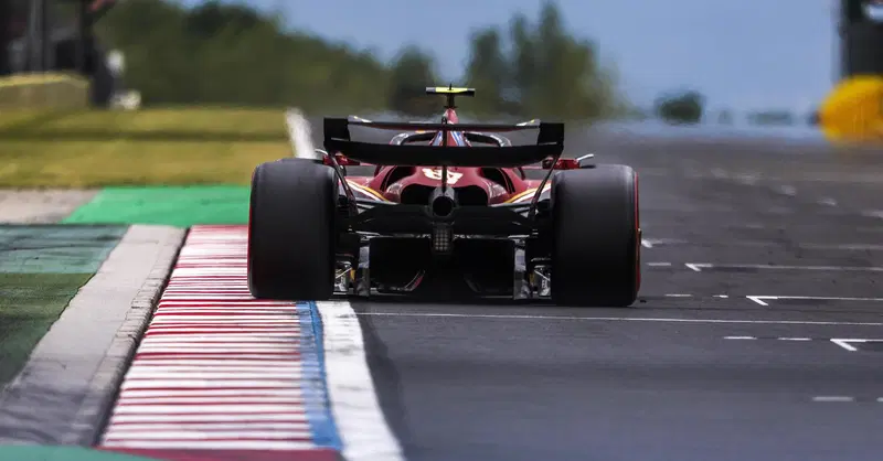 F1. Ferrari migliora in Ungheria, Leclerc: "Se continuiamo cos&igrave; non vinceremo pi&ugrave;" e Sainz spera negli aggiornamenti