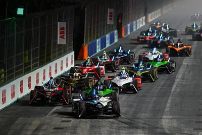 Pascal Wehrlein &egrave; campione del mondo, a Jaguar il Mondiale costruttori di Formula E | London E-Prix 2024