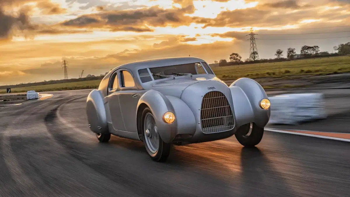 Audi ritrova un progetto dopo quasi 100 anni e lo ricostruisce