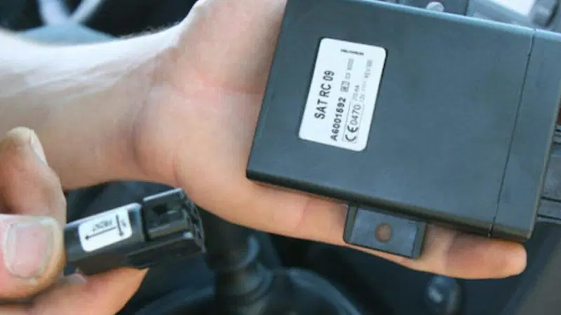 La "scatola nera" delle assicurazioni &egrave; obsoleta: le truffe continuano e costi delle polizze aumentano