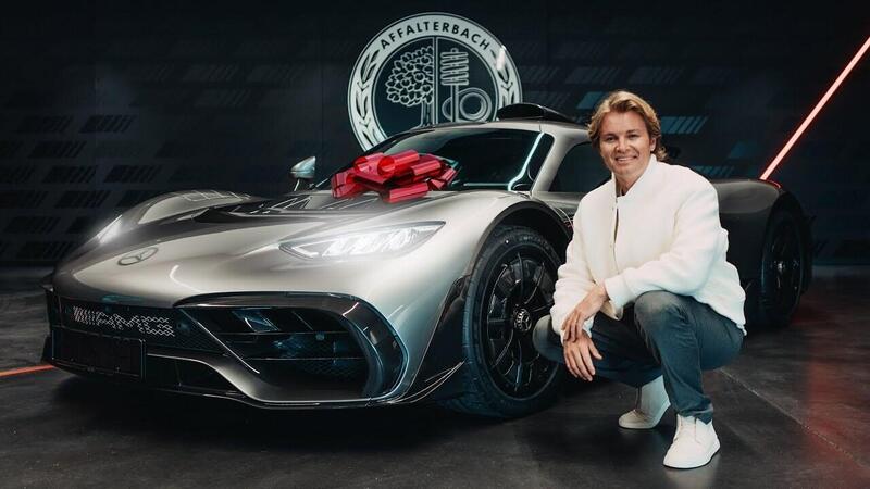 Nico Rosberg pu&ograve; ritirare la sua Mercedes, ha aspettato sei anni [VIDEO]