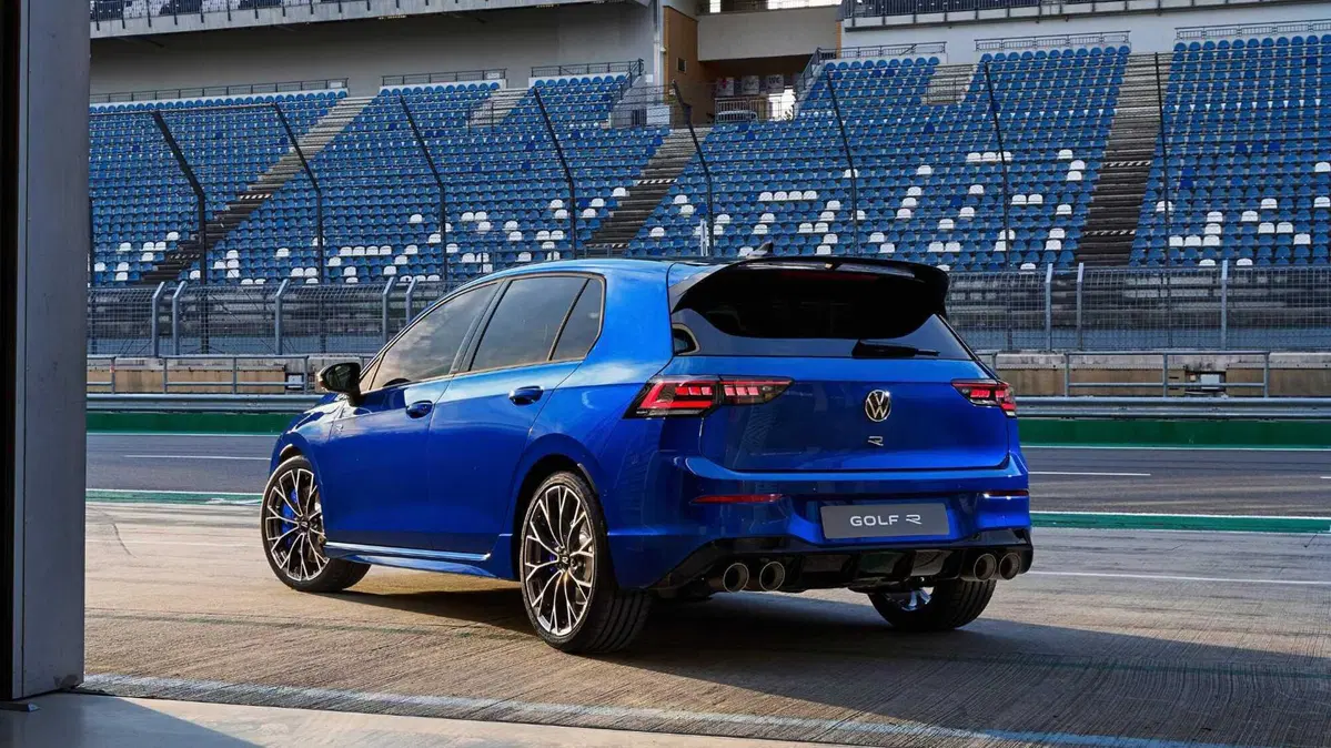 Volkswagen Golf 2.0 tsi R 4motion 333cv dsg (8)