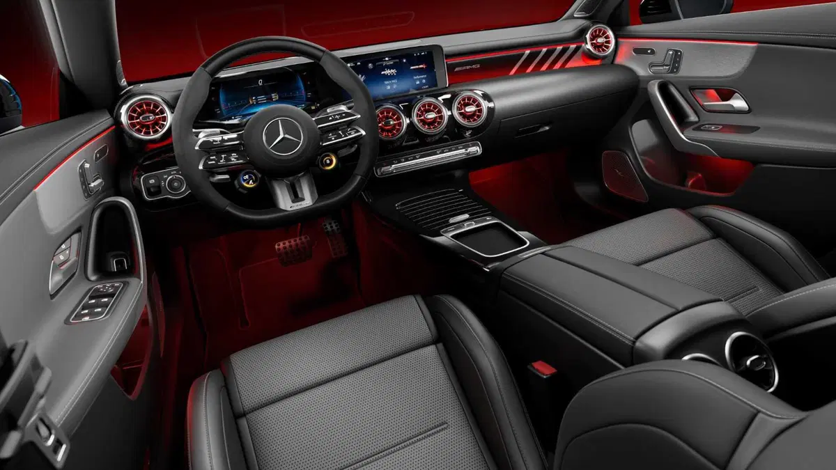 Mercedes-Benz CLA AMG 35 Premium Plus AMG 4matic auto (4)