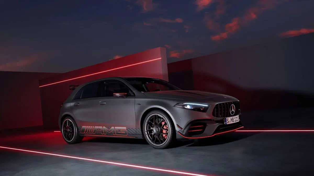 Mercedes-Benz Classe A AMG 45 S Premium AMG 4matic+ auto (3)