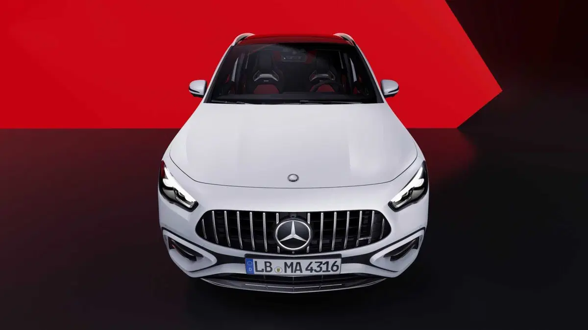 Mercedes-Benz GLA SUV AMG 35 Premium AMG 4matic auto (3)