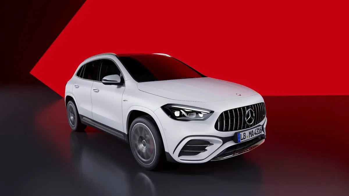 Mercedes-Benz GLA SUV AMG 35 Premium AMG 4matic auto (4)