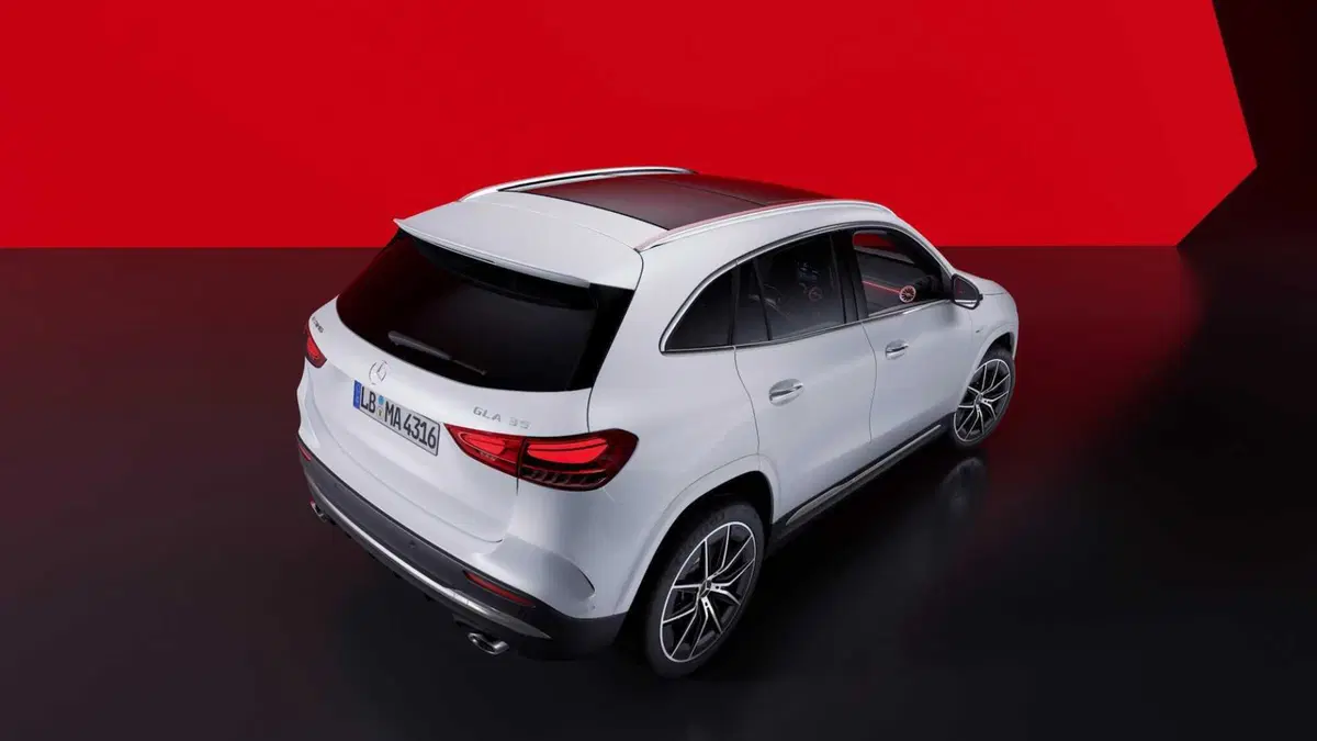 Mercedes-Benz GLA SUV AMG 35 Premium AMG 4matic auto (6)