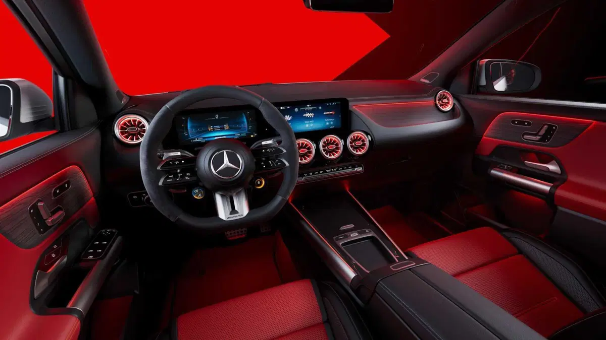 Mercedes-Benz GLA SUV AMG 35 Premium AMG 4matic auto (8)