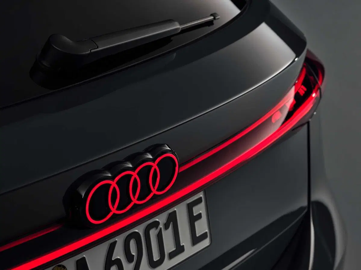 Audi A6 e-tron: arriva l'elettrica Sportback e familiare con piattaforma PPE (7)