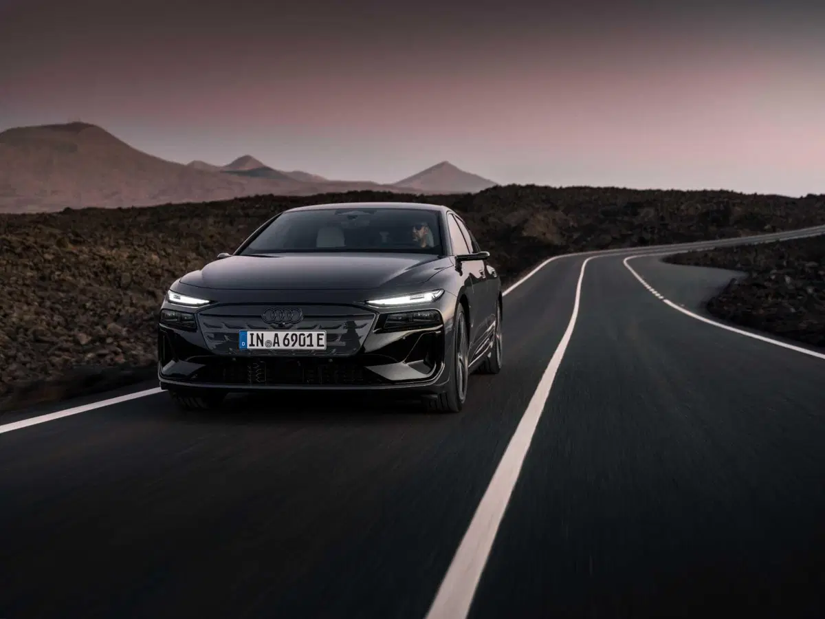 Audi A6 e-tron: arriva l'elettrica Sportback e familiare con piattaforma PPE (37)