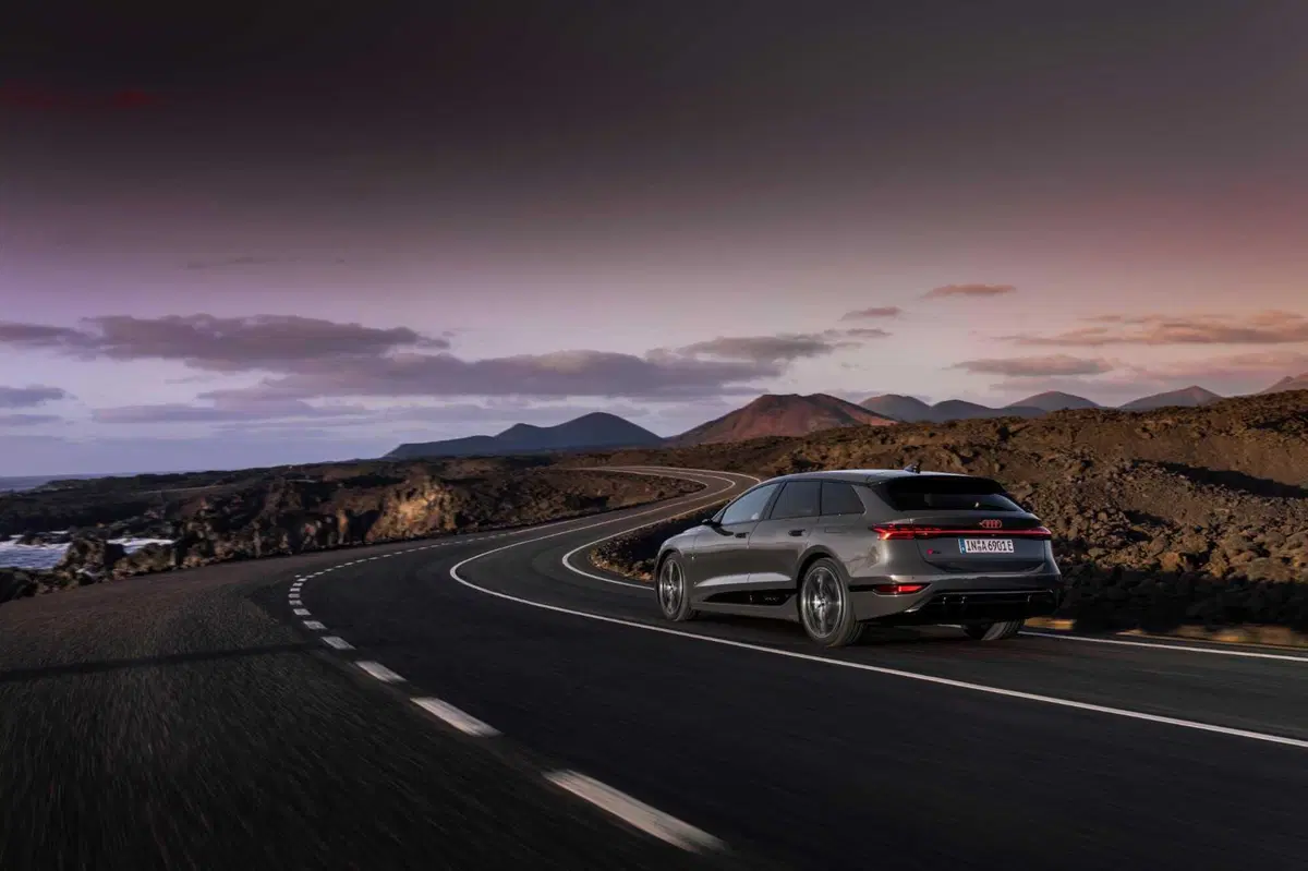 Audi A6 e-tron: arriva l'elettrica Sportback e familiare con piattaforma PPE (40)