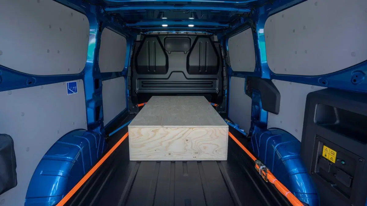 Ford E-Transit Custom Furgone e Transit custom V710 320 64kWh 218cv Trend L1H1 d.cab (19)