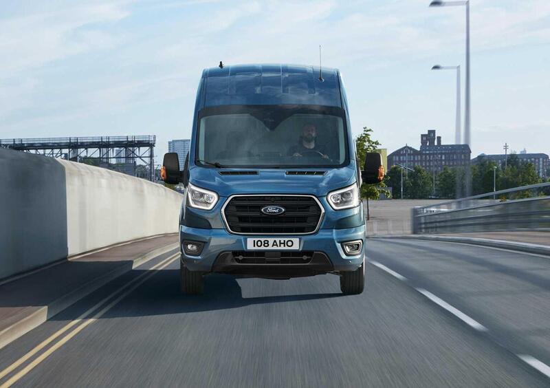 Ford Transit (2022-->>) (6)