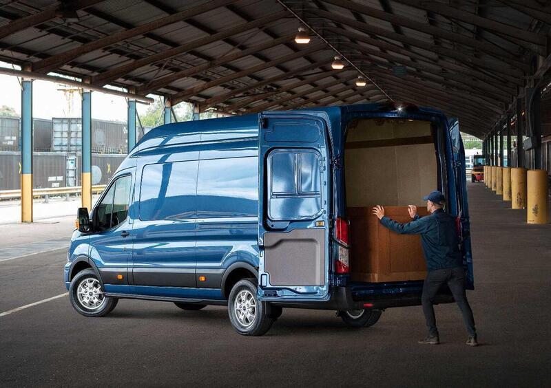 Ford Transit (2022-->>) (8)