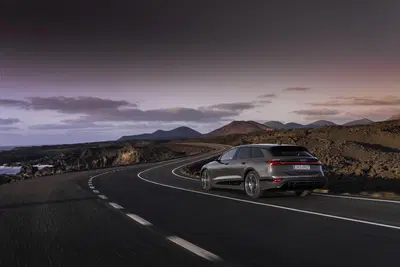 Audi A6 e-tron: arriva l'elettrica Sportback e Avant con piattaforma PPE