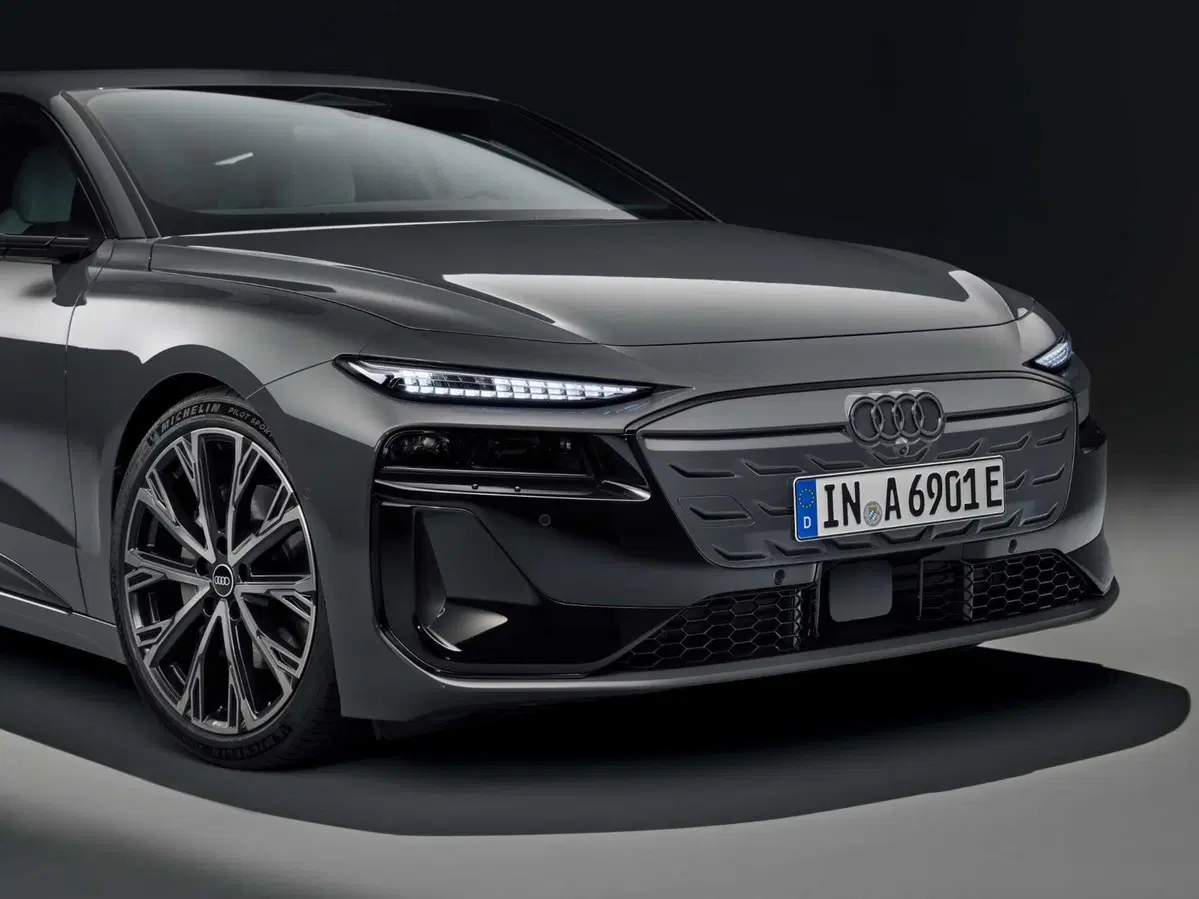 Audi A6 e-tron: arriva l'elettrica Sportback e familiare con piattaforma PPE (4)