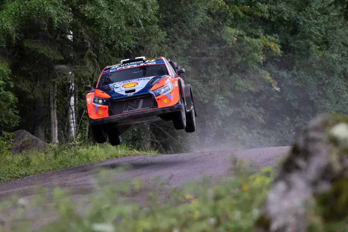 WRC24. Rally Finlandia D2. E via di triplete Toyota [GALLERY] (16)